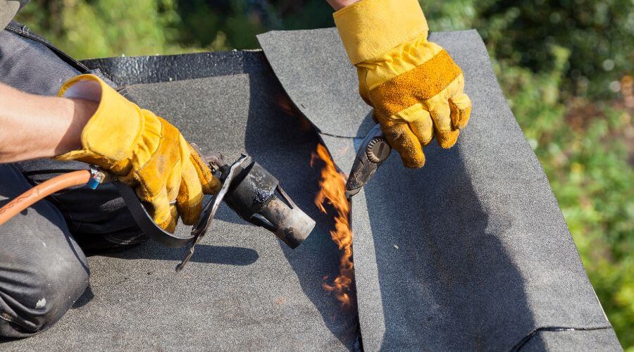 Professional flood damage restoration services in Cuyahoga Falls, OH